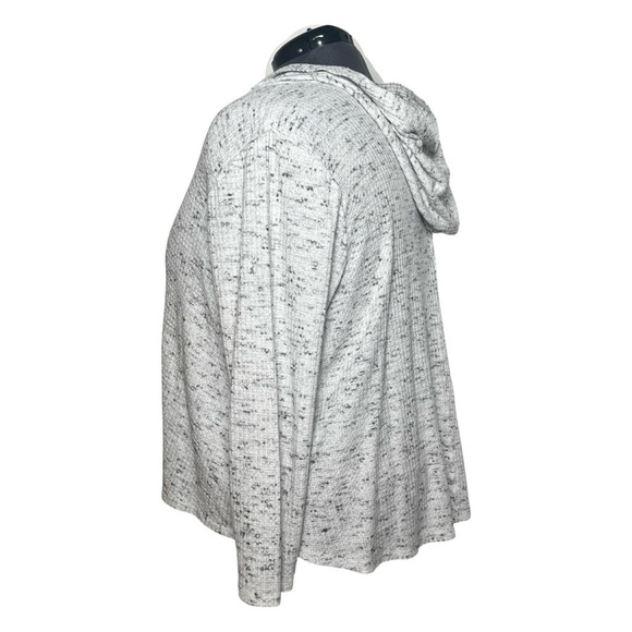 Lane Bryant Gray Button Down Pull Over with Tie Accent (Size 22/24W) - Picture 2 of 6